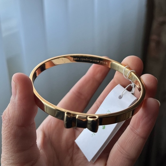 BRAND new Kate Spade bow bracelet with tags on! - Picture 6 of 8